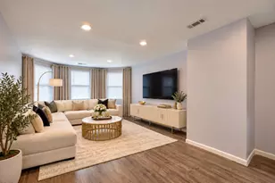 1957 E 72nd St, Chicago, IL 60649 - Photo 4