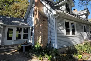 235 N Lincoln Ave, Carpentersville, IL 60110 - Photo 36