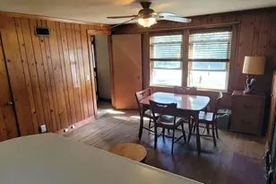 235 N Lincoln Ave, Carpentersville, IL 60110 - Photo 10