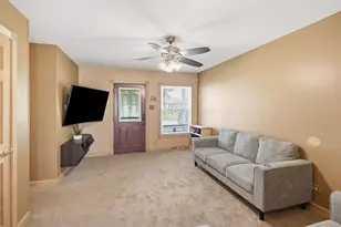 3221 Hopkins St, Steger, IL 60475 - Photo 4