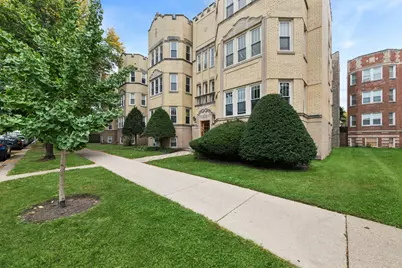 6436 N Damen Avenue #3N, Chicago, IL 60645 - Photo 2