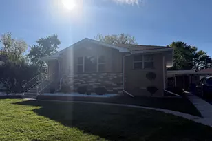 10346 S 75th Ct, Palos Hills, IL 60465 - Photo 4