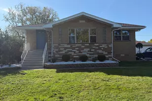 10346 S 75th Ct, Palos Hills, IL 60465 - Photo 1