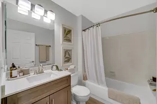 284 Sibelius Ct, Wheaton, IL 60189 - Photo 12