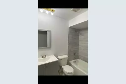 9 Parkside Court #6, Vernon Hills, IL 60061 - Photo 6
