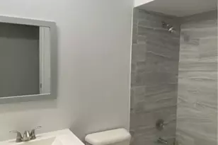 9 Parkside Ct, Vernon Hills, IL 60061 - Photo 6