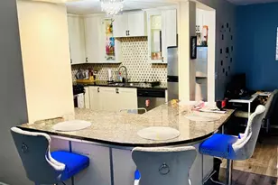 4800 S Lake Park Ave, Chicago, IL 60615 - Photo 10
