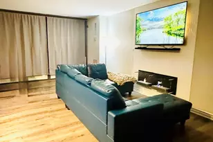 4800 S Lake Park Ave, Chicago, IL 60615 - Photo 6