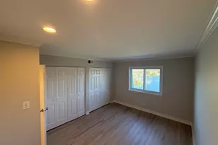 9386 Bay Colony Dr, Des Plaines, IL 60016 - Photo 10