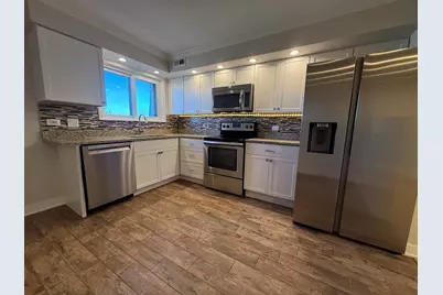 9386 Bay Colony Drive #3S, Des Plaines, IL 60016 - Photo 2