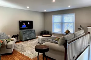 2441 Waupaca Ct, Naperville, IL 60564 - Photo 10