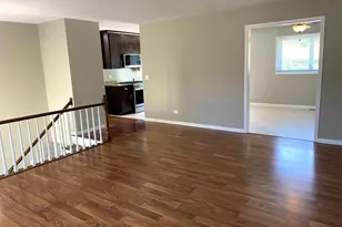 2441 Waupaca Ct, Naperville, IL 60564 - Photo 8