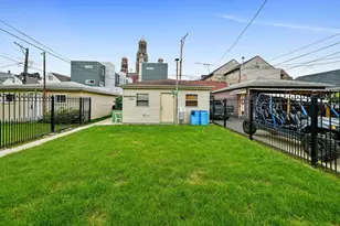 3637 W Oakdale Ave, Chicago, IL 60618 - Photo 16