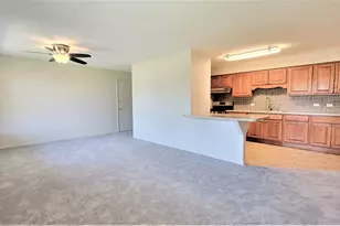 2820 Dundee Rd, Northbrook, IL 60062 - Photo 12