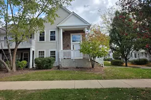 214 Hidden Creek Ln, North Aurora, IL 60542 - Photo 1