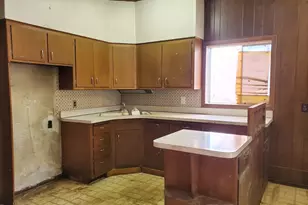 2705 W 39th Pl, Chicago, IL 60632 - Photo 16