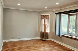 15805 S Marshfield Ave, Harvey, IL 60426 - Photo 6