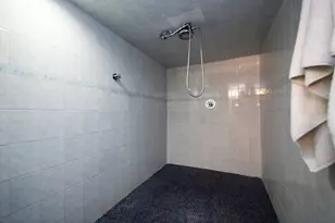 2804 W Estes Ave, Chicago, IL 60645 - Photo 26