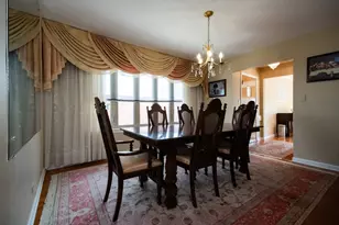 2804 W Estes Ave, Chicago, IL 60645 - Photo 8