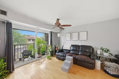 801 Oakton Street #204, Elk Grove Village, IL 60007 - Photo 8