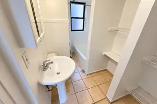 1135 W Lunt Ave, Chicago, IL 60626 - Photo 4