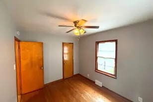 16428 South Park Ave, South Holland, IL 60473 - Photo 6