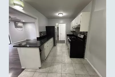 9540 Mayfield Avenue #S113, Oak Lawn, IL 60453 - Photo 6