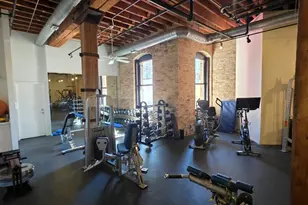226 N Clinton St, Chicago, IL 60661 - Photo 16