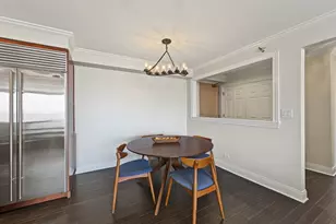 1250 N Dearborn St, Chicago, IL 60610 - Photo 12