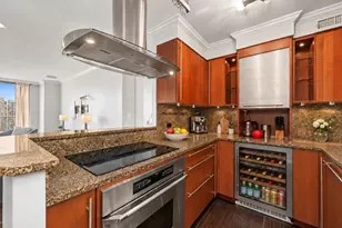 1250 N Dearborn St, Chicago, IL 60610 - Photo 14