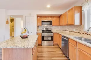 1612 Fox Run Dr, Arlington Heights, IL 60004 - Photo 12