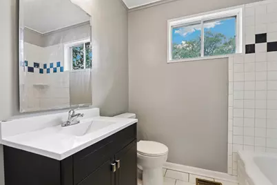 16432 Sawyer Avenue, Markham, IL 60428 - Photo 12