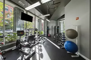 845 N Kingsbury St, Chicago, IL 60610 - Photo 18
