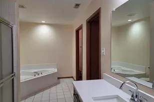 10956 S 76th Ave, Palos Hills, IL 60465 - Photo 8