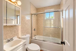 3011 W Irving Park Rd, Chicago, IL 60618 - Photo 14