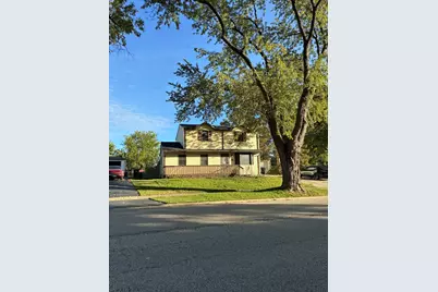 1040 Larkdale Row, Wauconda, IL 60084 - Photo 2