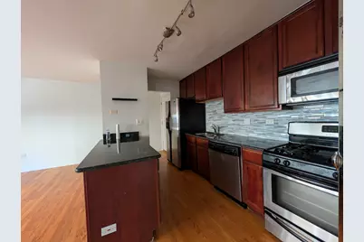 7610 N Rogers Avenue #203, Chicago, IL 60626 - Photo 6
