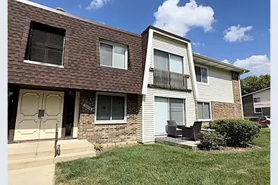 3018 Roberts Drive #5, Woodridge, IL 60517 - Photo 2
