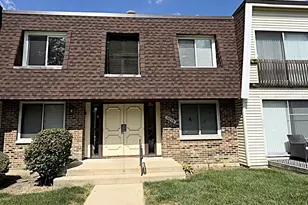 3018 Roberts Dr, Woodridge, IL 60517 - Photo 1
