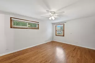 902 N Rohlwing Rd, Palatine, IL 60074 - Photo 26