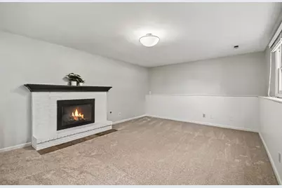 409 N Glengarry Drive, Geneva, IL 60134 - Photo 40