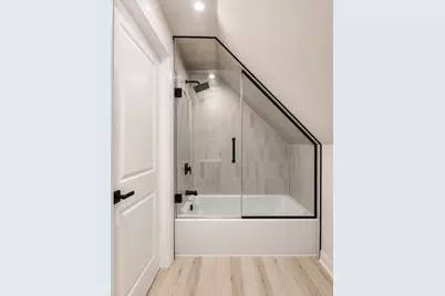 3854 W 67th Place, Chicago, IL 60629 - Photo 18