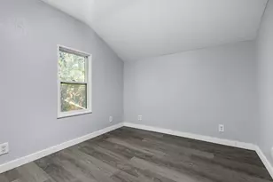 2737 Cannon St, Rockford, IL 61109 - Photo 8