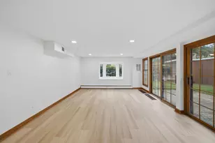 1473 E Park Pl, Chicago, IL 60637 - Photo 28