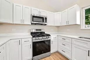 1684 Willow Cir Dr, Crest Hill, IL 60403 - Photo 8