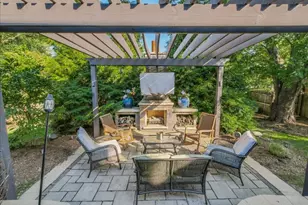 2011 Crossing Ln, Naperville, IL 60540 - Photo 40