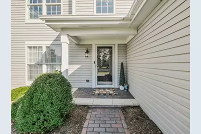 2011 Crossing Lane, Naperville, IL 60540 - Photo 4