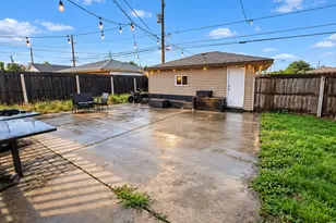 365 Marquette Ave, Calumet City, IL 60409 - Photo 12