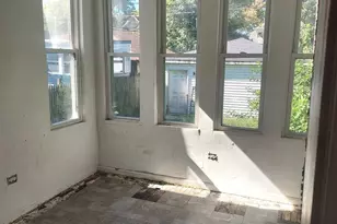 7638 S Rhodes Ave, Chicago, IL 60619 - Photo 6
