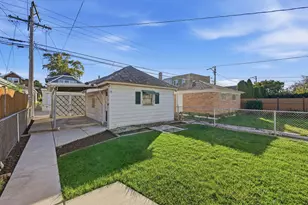 5851 W Addison St, Chicago, IL 60634 - Photo 36
